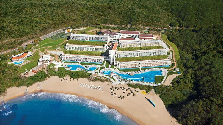 Secrets Huatulco Resort & Spa Exterior