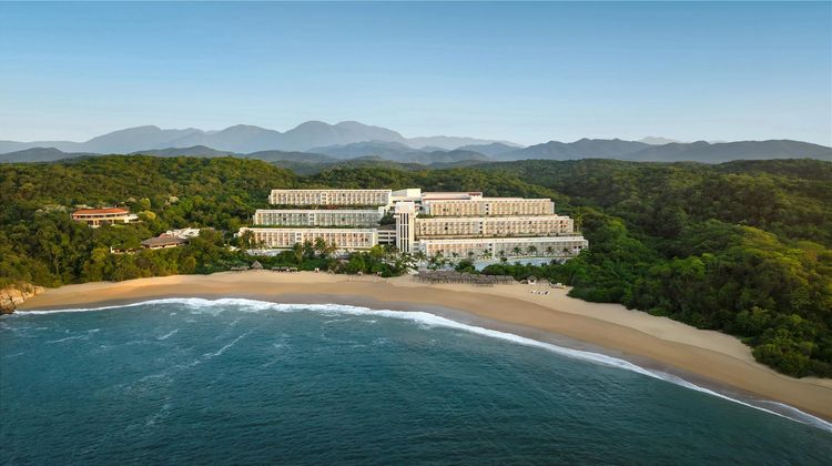 Secrets Huatulco Resort & Spa Exterior