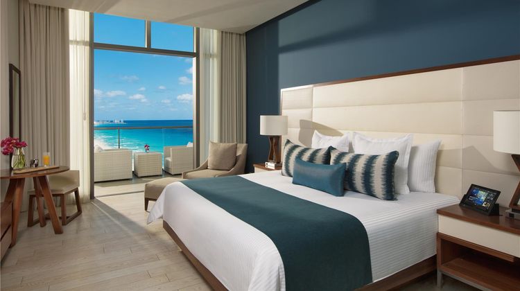Secrets The Vine Cancun Room