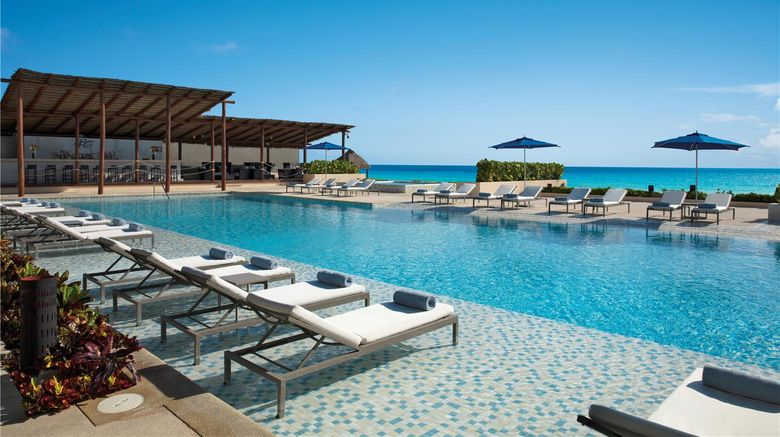 <b>Secrets The Vine Cancun Pool</b>. Images powered by <a href="https://iceportal.shijigroup.com/" title="IcePortal" target="_blank">IcePortal</a>.