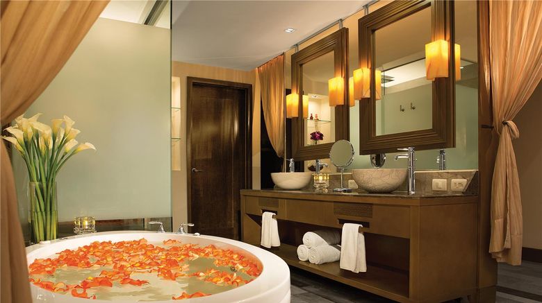 <b>Secrets Vallarta Bay Puerto Vallarta Room</b>. Images powered by <a href="https://iceportal.shijigroup.com/" title="IcePortal" target="_blank">IcePortal</a>.