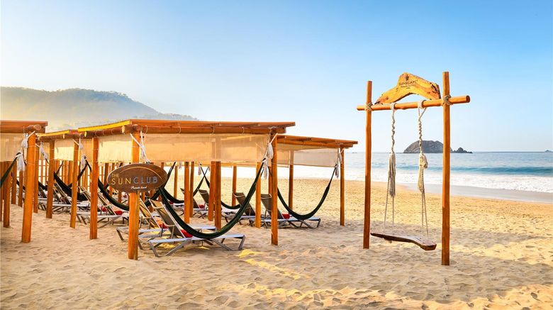 <b>Sunscape Dorado Pacifico Ixtapa Beach</b>. Images powered by <a href="https://iceportal.shijigroup.com/" title="IcePortal" target="_blank">IcePortal</a>.