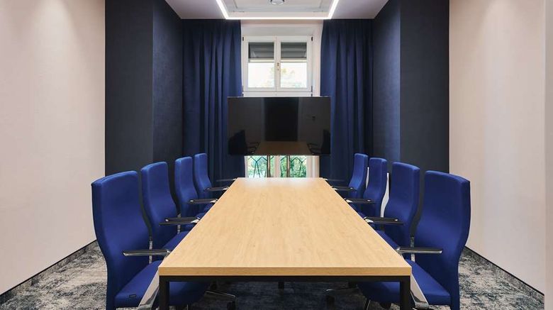 <b>Aiden by Best Western Lodz Meeting</b>. Images powered by <a href="https://iceportal.shijigroup.com/" title="IcePortal" target="_blank">IcePortal</a>.