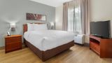 <b>MainStay Suites Room</b>. Images powered by <a href="https://iceportal.shijigroup.com/" title="IcePortal" target="_blank">IcePortal</a>.