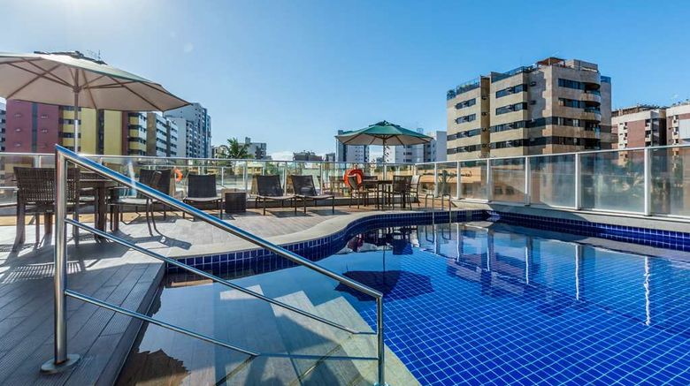 <b>Hilton Garden Inn Maceio Pool</b>. Images powered by <a href="https://iceportal.shijigroup.com/" title="IcePortal" target="_blank">IcePortal</a>.
