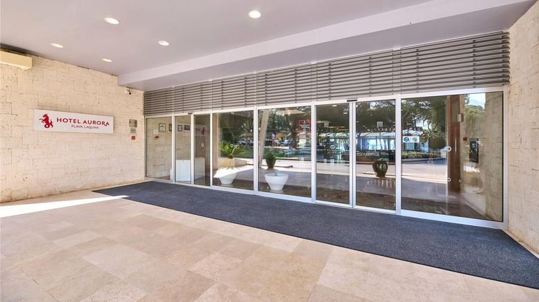 <b>Sol Aurora Exterior</b>. Images powered by <a href="https://iceportal.shijigroup.com/" title="IcePortal" target="_blank">IcePortal</a>.