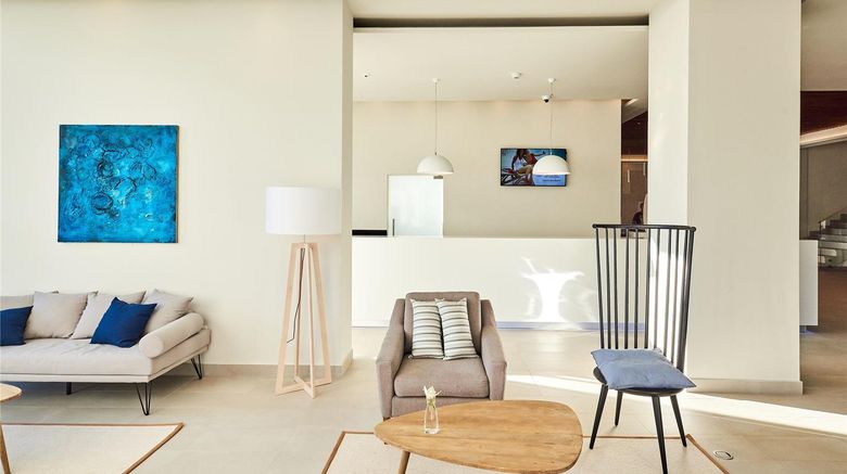 Sol Sipar Exterior. Images powered by <a href="https://iceportal.shijigroup.com" target="_blank" rel="noopener">Ice Portal</a>.