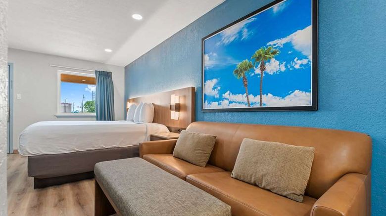 <b>Econo Lodge Inn and Suites Sealy Room</b>. Images powered by <a href="https://iceportal.shijigroup.com/" title="IcePortal" target="_blank">IcePortal</a>.