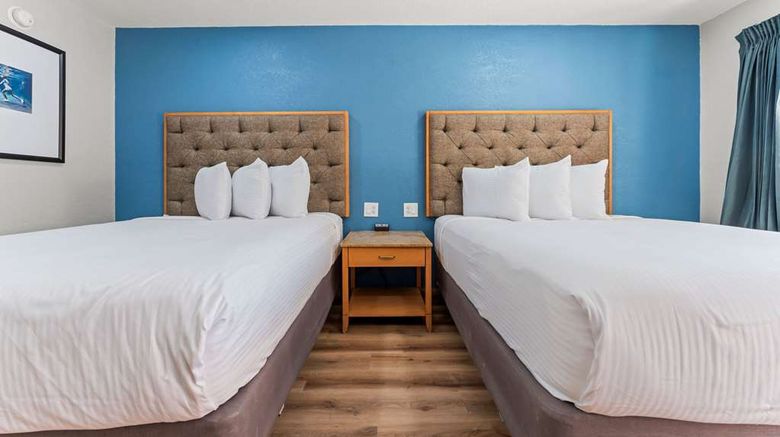 <b>Econo Lodge Inn and Suites Sealy Room</b>. Images powered by <a href="https://iceportal.shijigroup.com/" title="IcePortal" target="_blank">IcePortal</a>.