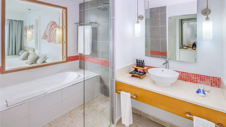 <b>Melia Costa Rey Room</b>. Images powered by <a href="https://iceportal.shijigroup.com/" title="IcePortal" target="_blank">IcePortal</a>.