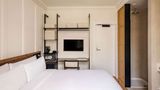 <b>The Caesar Hotel Room</b>. Images powered by <a href="https://iceportal.shijigroup.com/" title="IcePortal" target="_blank">IcePortal</a>.