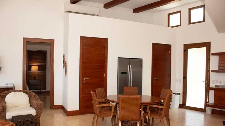 Las Verandas Hotel & Villas Suite