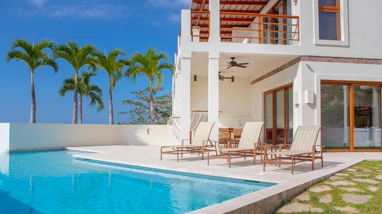 <b>Las Verandas Hotel & Villas Suite</b>. Images powered by <a href="https://iceportal.shijigroup.com/" title="IcePortal" target="_blank">IcePortal</a>.