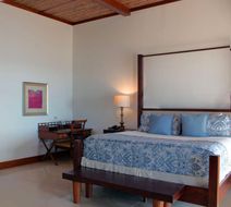 Las Verandas Hotel & Villas Suite