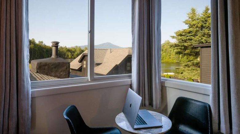 <b>Placid Bay Inn Room</b>. Images powered by <a href="https://iceportal.shijigroup.com/" title="IcePortal" target="_blank">IcePortal</a>.