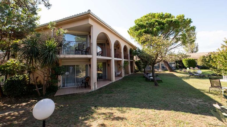 Golden Tulip Hotel Avignon Le Paradou Exterior. Images powered by <a href="https://iceportal.shijigroup.com" target="_blank" rel="noopener">Ice Portal</a>.