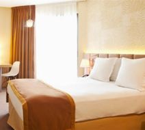 Golden Tulip Hotel Avignon Le Paradou Room