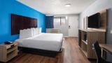 Super 8 by Wyndham Portsmouth Norfolk Room