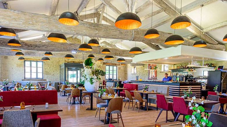 <b>Chateau des Vigiers Restaurant</b>. Images powered by <a href="https://iceportal.shijigroup.com/" title="IcePortal" target="_blank">IcePortal</a>.