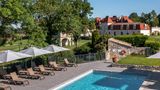 <b>Chateau des Vigiers Pool</b>. Images powered by <a href="https://iceportal.shijigroup.com/" title="IcePortal" target="_blank">IcePortal</a>.