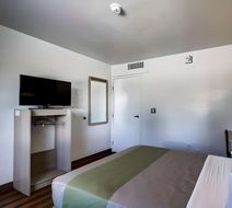 Econo Lodge Midvale Room