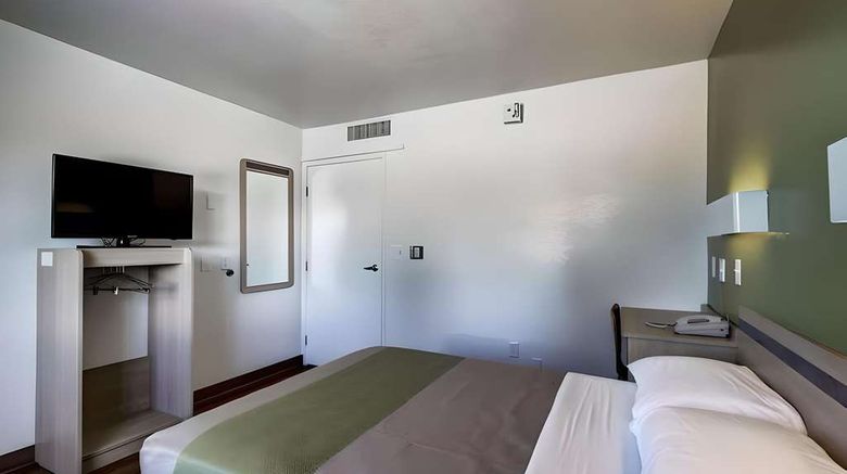 <b>Econo Lodge Midvale Room</b>. Images powered by <a href="https://iceportal.shijigroup.com/" title="IcePortal" target="_blank">IcePortal</a>.
