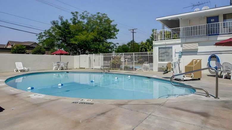 <b>Park Inn Salt Lake City Downtown Pool</b>. Images powered by <a href="https://iceportal.shijigroup.com/" title="IcePortal" target="_blank">IcePortal</a>.