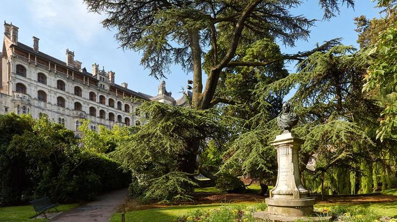 <b>Hotel De France Et De Guise Exterior</b>. Images powered by <a href="https://iceportal.shijigroup.com/" title="IcePortal" target="_blank">IcePortal</a>.