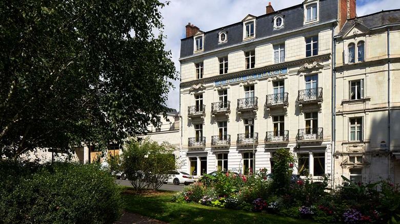 <b>Hotel De France Et De Guise Exterior</b>. Images powered by <a href="https://iceportal.shijigroup.com/" title="IcePortal" target="_blank">IcePortal</a>.