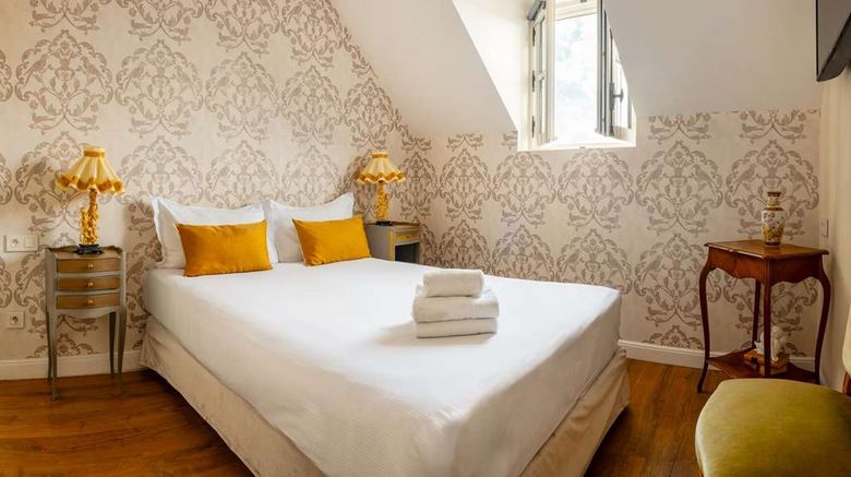 <b>Hotel De France Et De Guise Suite</b>. Images powered by <a href="https://iceportal.shijigroup.com/" title="IcePortal" target="_blank">IcePortal</a>.