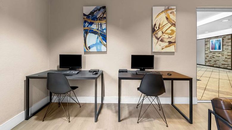 <b>Suburban Studios Orlando Other</b>. Images powered by <a href="https://iceportal.shijigroup.com/" title="IcePortal" target="_blank">IcePortal</a>.