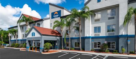 Suburban Studios Orlando Exterior