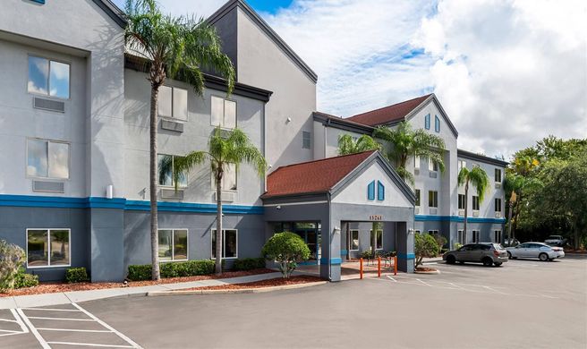 Suburban Studios Orlando Exterior