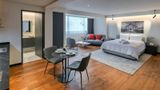 <b>Amberes 64 Ascend Hotel Collection Suite</b>. Images powered by <a href="https://iceportal.shijigroup.com/" title="IcePortal" target="_blank">IcePortal</a>.