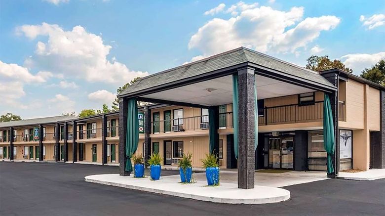 Super 8 by Wyndham Daleville Ft Novosel Exterior. Images powered by <a href="https://iceportal.shijigroup.com" target="_blank" rel="noopener">Ice Portal</a>.