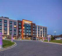 Cambria Hotel Pigeon Forge Exterior