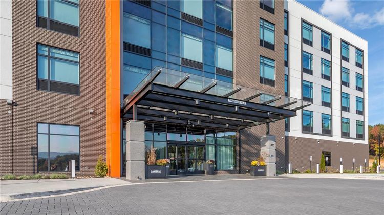 Cambria Hotel Pigeon Forge Exterior