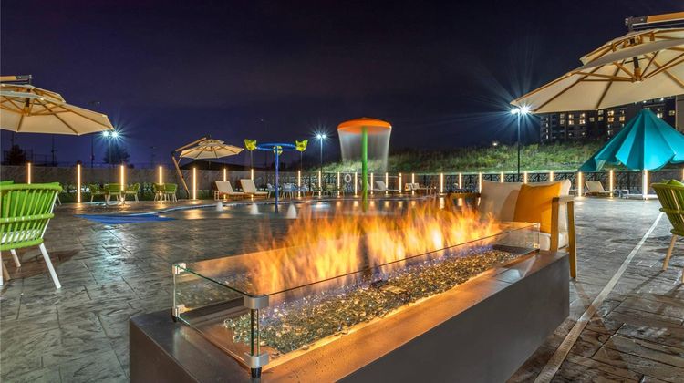 Cambria Hotel Pigeon Forge Pool