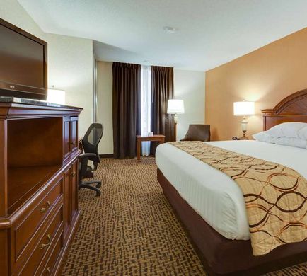 Wingate by Wyndham St Louis Fenton Room