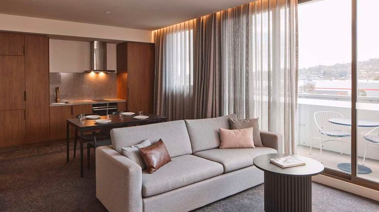 <b>Rydges Ringwood Suite</b>. Images powered by <a href="https://iceportal.shijigroup.com/" title="IcePortal" target="_blank">IcePortal</a>.