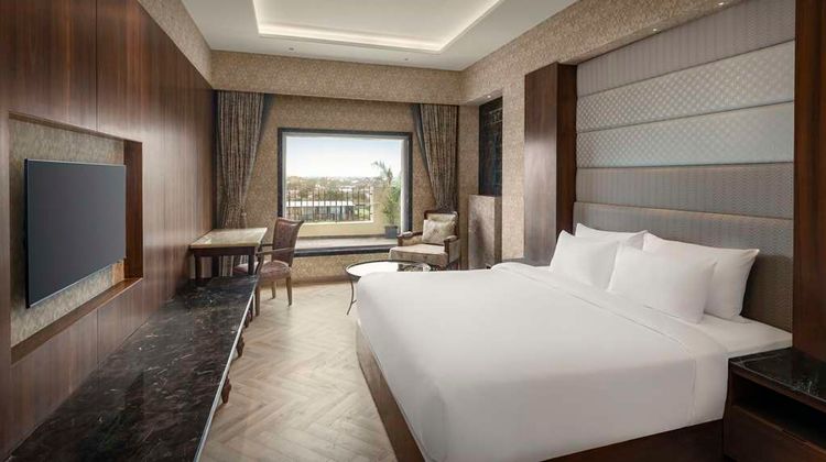 Jasraj Palace Yavatmal Hotel-Radisson Suite
