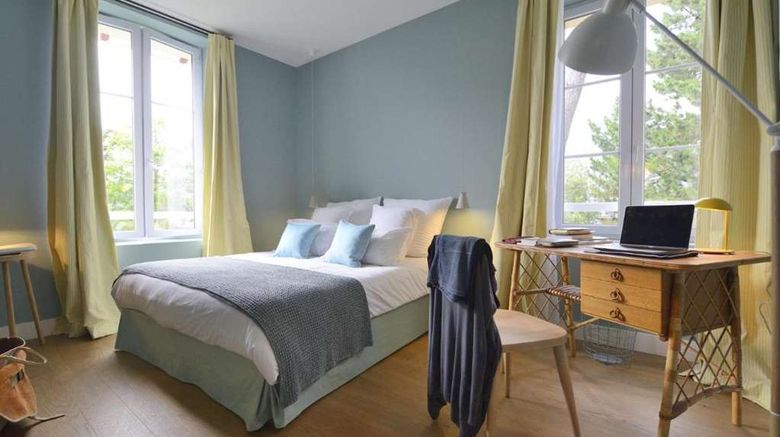 <b>Hotel Saint Christophe Room</b>. Images powered by <a href="https://iceportal.shijigroup.com/" title="IcePortal" target="_blank">IcePortal</a>.