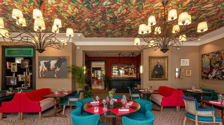 <b>Hotel Saint Christophe Restaurant</b>. Images powered by <a href="https://iceportal.shijigroup.com/" title="IcePortal" target="_blank">IcePortal</a>.