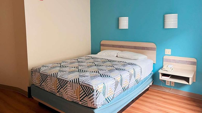 <b>Baymont by Wyndham Kingdom City Room</b>. Images powered by <a href="https://iceportal.shijigroup.com/" title="IcePortal" target="_blank">IcePortal</a>.