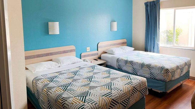 <b>Baymont by Wyndham Kingdom City Room</b>. Images powered by <a href="https://iceportal.shijigroup.com/" title="IcePortal" target="_blank">IcePortal</a>.
