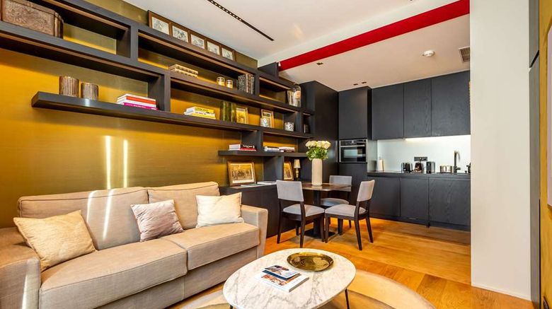 <b>Maison Boissiere Room</b>. Images powered by <a href="https://iceportal.shijigroup.com/" title="IcePortal" target="_blank">IcePortal</a>.