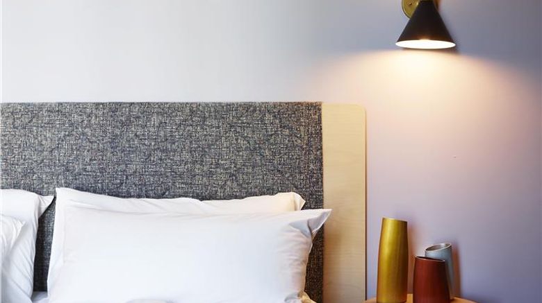 <b>Alex Hotel, Perth Room</b>. Images powered by <a href="https://iceportal.shijigroup.com/" title="IcePortal" target="_blank">IcePortal</a>.