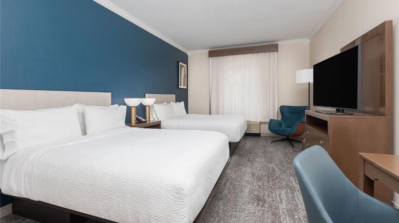 <b>Wyndham Lake Charles Room</b>. Images powered by <a href="https://iceportal.shijigroup.com/" title="IcePortal" target="_blank">IcePortal</a>.
