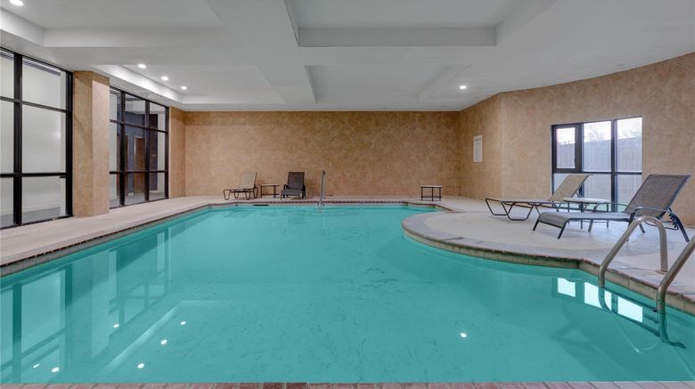 <b>Wyndham Lake Charles Pool</b>. Images powered by <a href="https://iceportal.shijigroup.com/" title="IcePortal" target="_blank">IcePortal</a>.