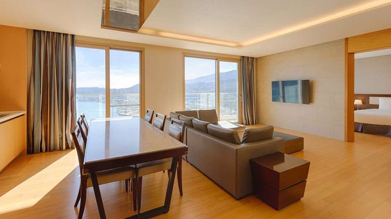 <b>Daemyung Resort Geoje Suite</b>. Images powered by <a href="https://iceportal.shijigroup.com/" title="IcePortal" target="_blank">IcePortal</a>.